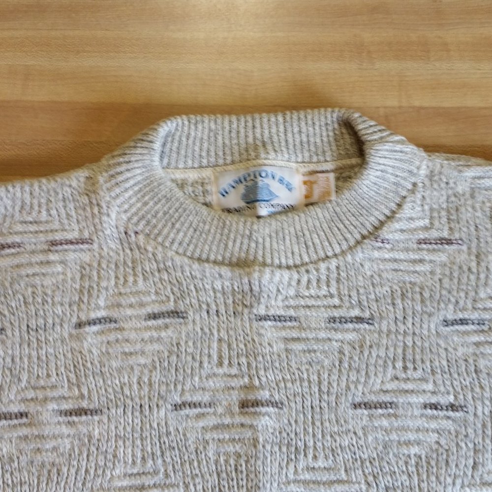 Hampton Bay Greyish White Sweater - Size Medium